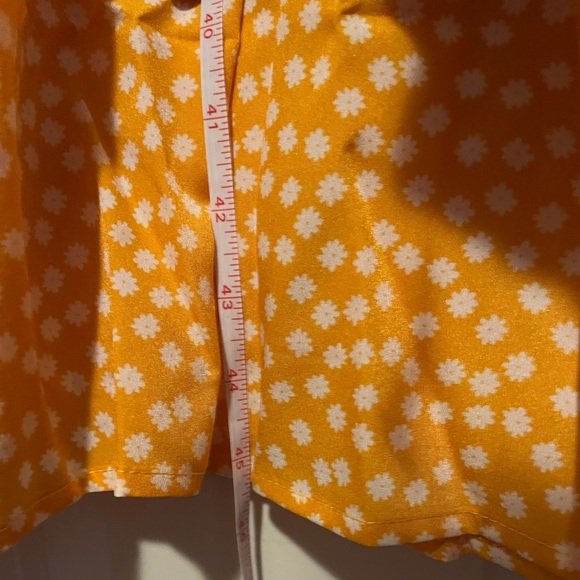 NWOT Yellow Floral Dress Size XL - Picture 7 of 9